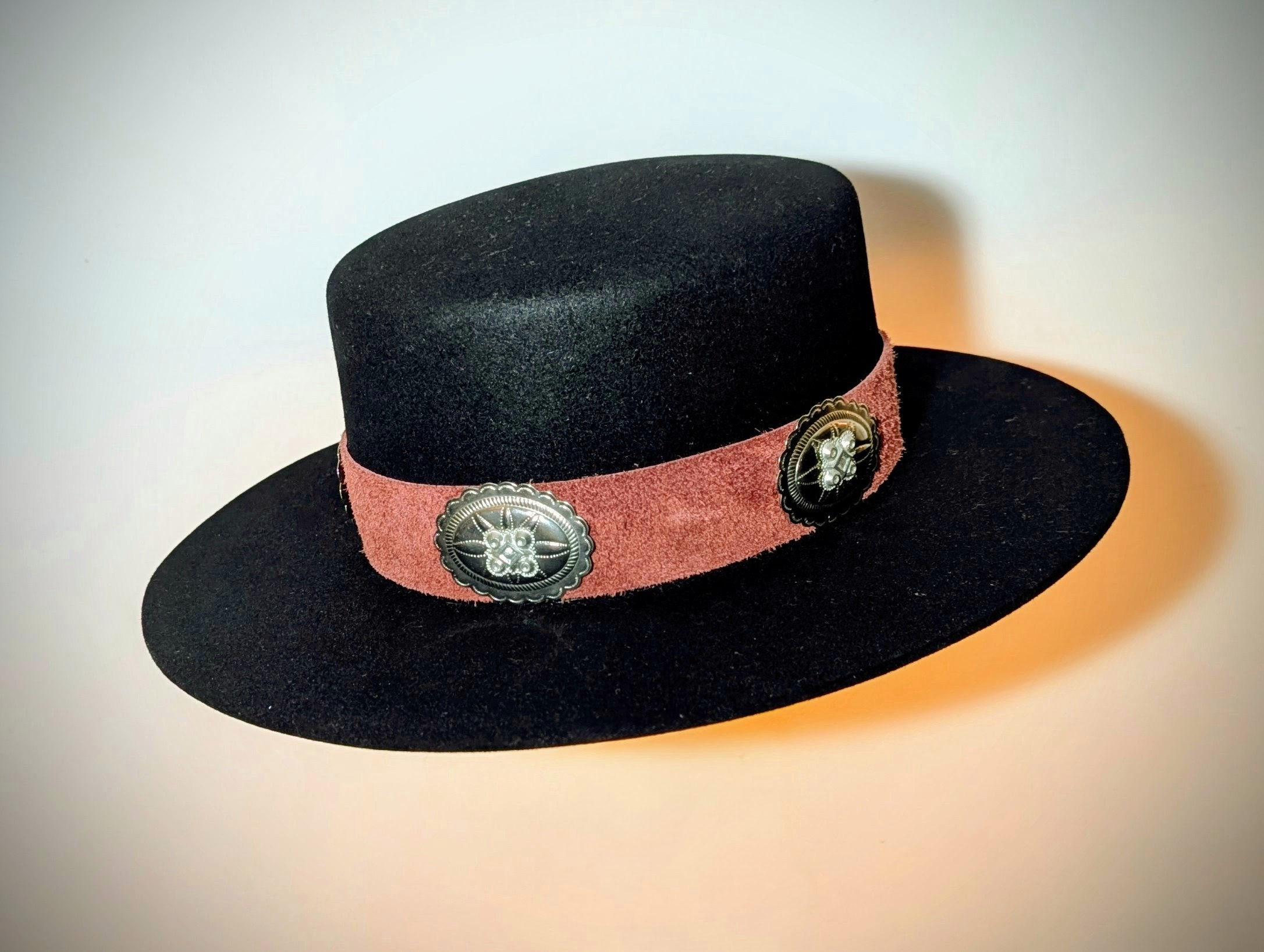 William Keel-Stocker, Hatter