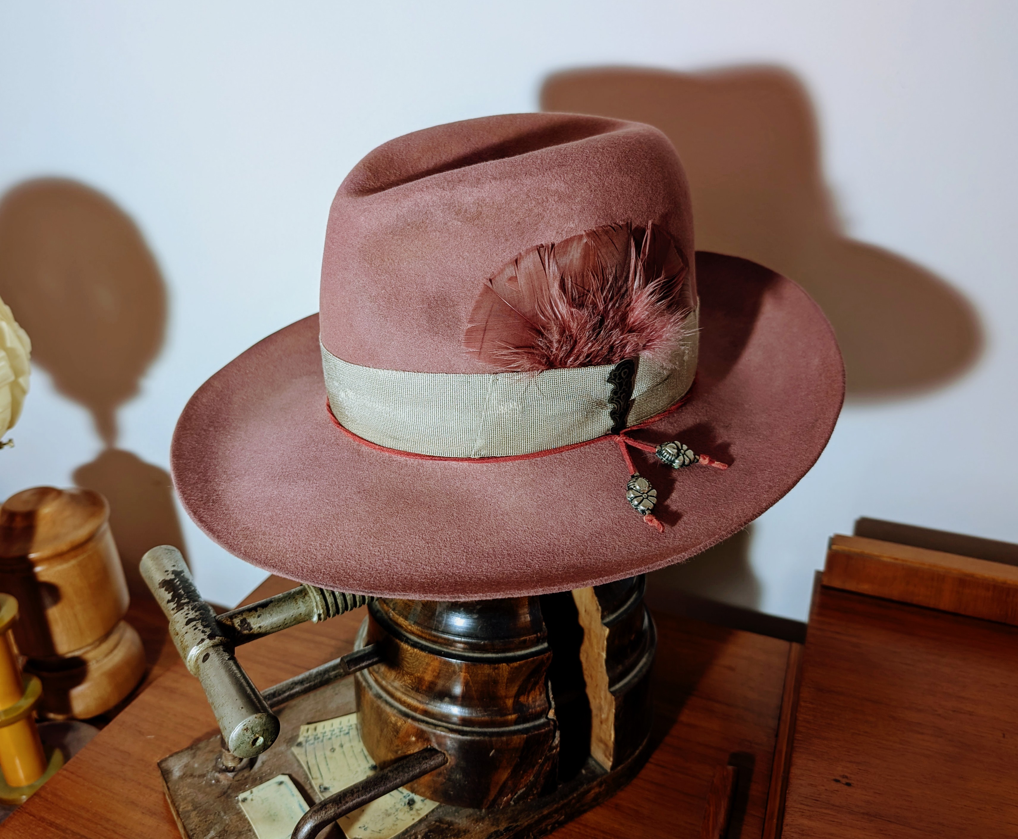 William Keel-Stocker, Hatter